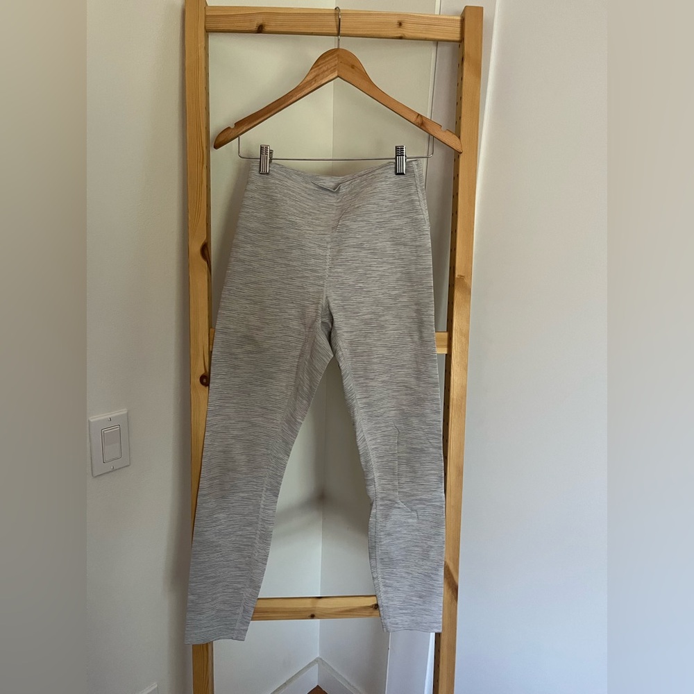 Lululemon athletica White & Grey Leggings Size 8